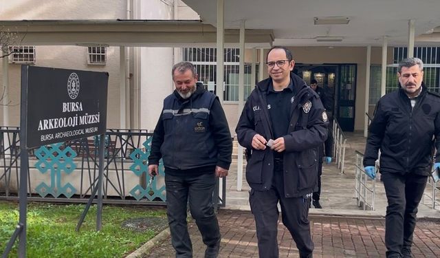 Bursa'da 'pes' dedirten olay: Piknikte bulduğu top mermisini 10 gün evinde saklayıp müzeye getirdi