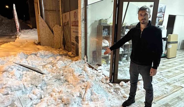 Çatıda biriken kar dehşeti: İş yeri sahibi ölümden döndü