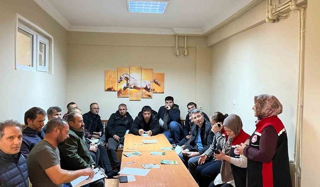 İliç'te üreticilere B-Reçete sistemi anlatıldı