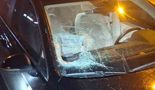 İlk kazadan kurtuldu, tekrar döndüğü yerde bu sefer araba çarptı