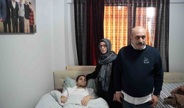 İstanbul'da metro çıkışında dehşet, yardım etmek istedi, 6 yerinden bıçaklandı