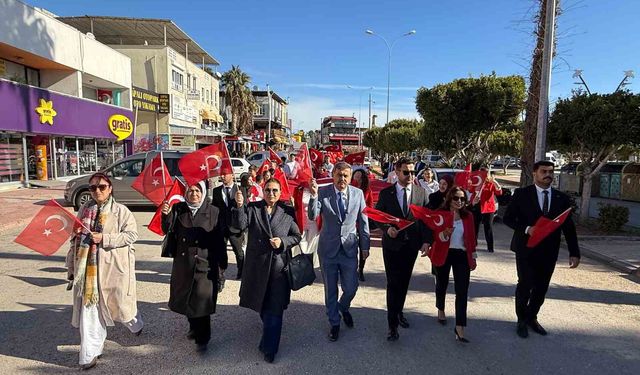 Silifke'de bayrak yürüyüşü