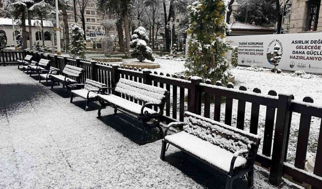 Tokat güne kar yağışıyla uyandı