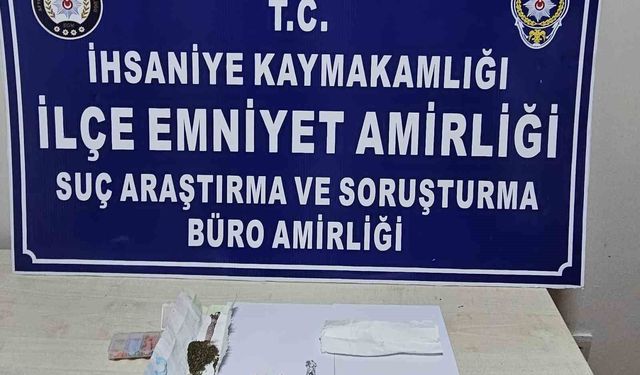 Uyuşturucu kullanarak direksiyon başına geçen şahsı polis yakaladı