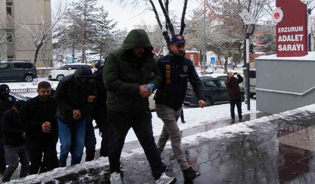 Yasal araç kiralama web sitesi kurarak vatandaşları dolandırdılar