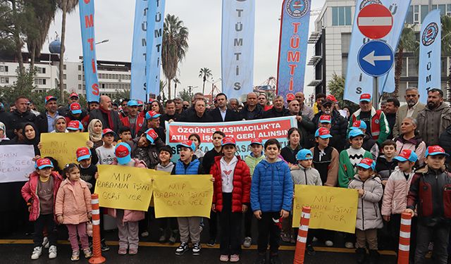 Mersin Limanı'nda işçiler 48 gündür direnişte