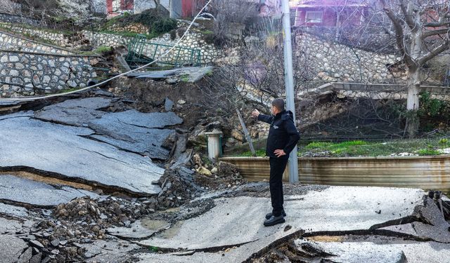 Başkan Tuncer, heyelan bölgesinde incelemelerde bulundu