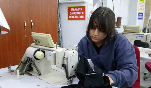 Bu okulda geleceğin modacıları yetişiyor
