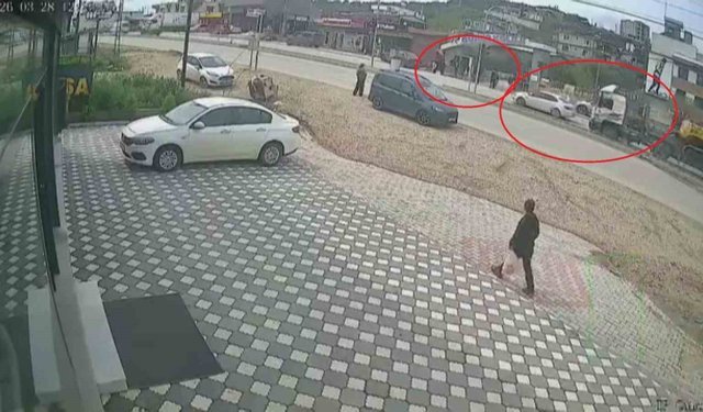 İş makinesi yüklü tır sürücüsünün faciayı önlediği anlar kamerada