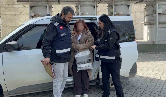 Kıskançlık yüzünden komşusunu yüzünden bıçaklayan kadına adli kontrol
