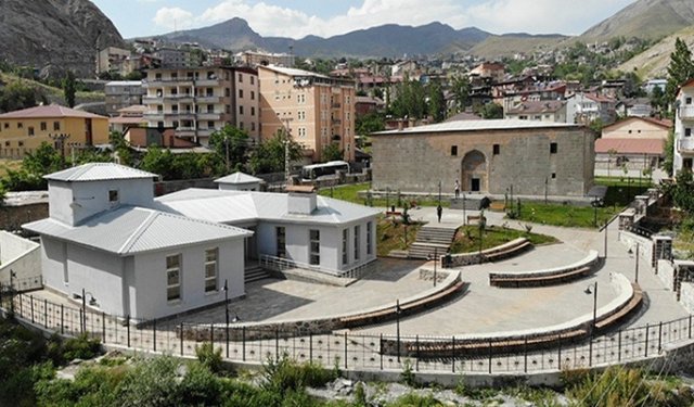 Meydan Medresesi'nde prodüksiyon çekimleri ücretli oldu