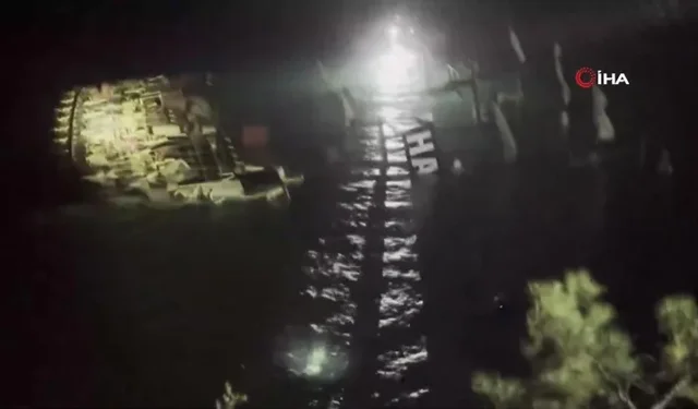 Fethiye'de kayalıklara çarpan tekne battı: 6 kişi kurtarıldı, 1 kişi kayıp