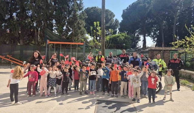 Aydın'da polislerden öğrencilere bilgilendirme