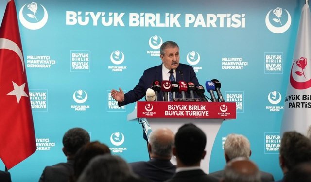 BBP Genel Başkanı Desteci: 'Okulda şiddet artık toplumsal ve güvenlik meselesidir'