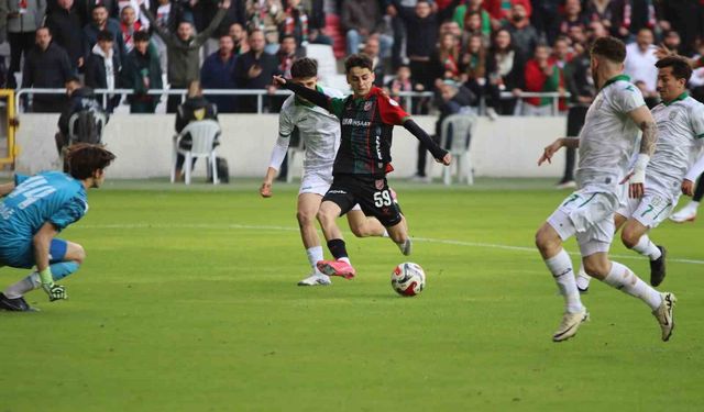 Bornova 1877 ve Karşıyaka, zorlu maçta karşı karşıya gelecek