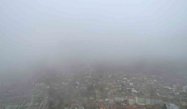 Bursa'da şehrin üzerine sis çöktü