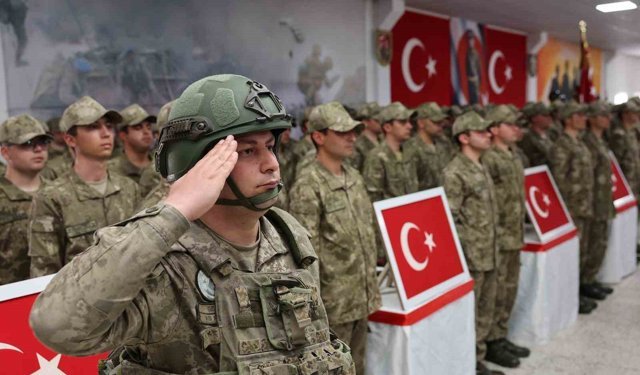 Erzincan'da bedelli erler yemin etti