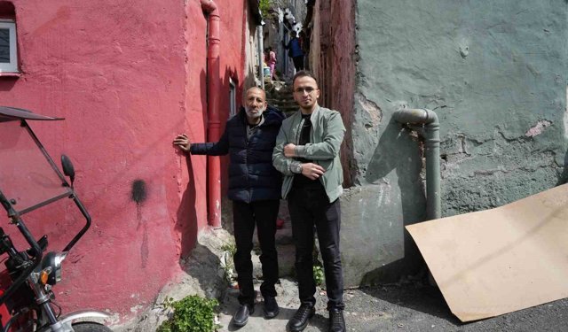 Eşiyle birlikte yaptığı poğaçalarla insanlara umut oluyor