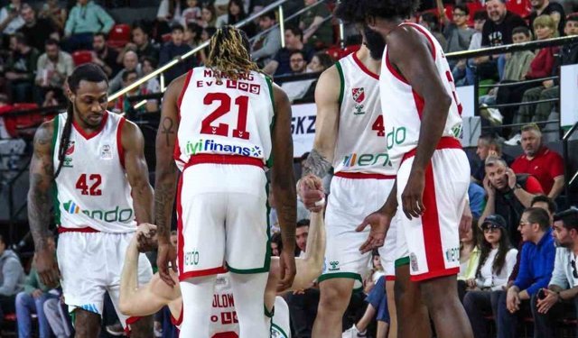 Karşıyaka Basketbol, Beşiktaş deplasmanında