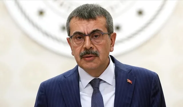 Bakan Tekin: 'Elim hadiselerin ardından haftanın ilk gününde okullarımızdayız'