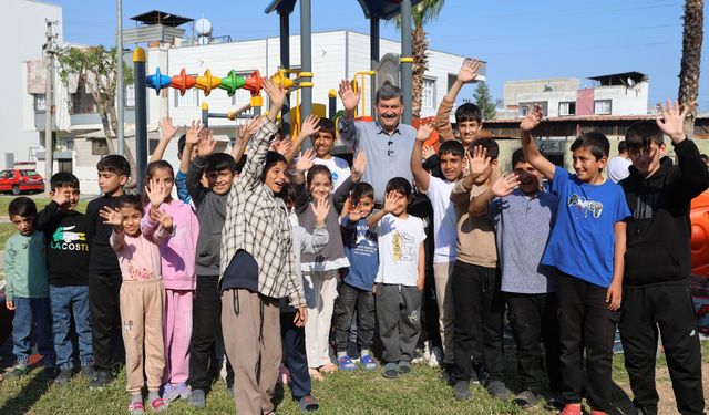 Toroslar’da parklar çocuklar için yenileniyor
