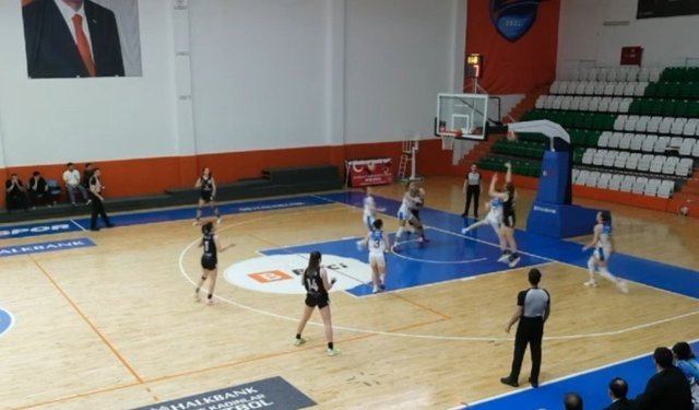 Mersin Basketball kazandı ama play-off’lara kalamadı: 68-75