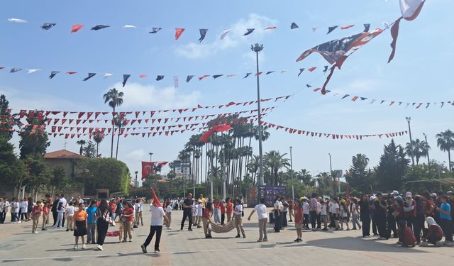 23 Nisan’ın minikleri, 19 Mayıs törenine hazırlanıyor