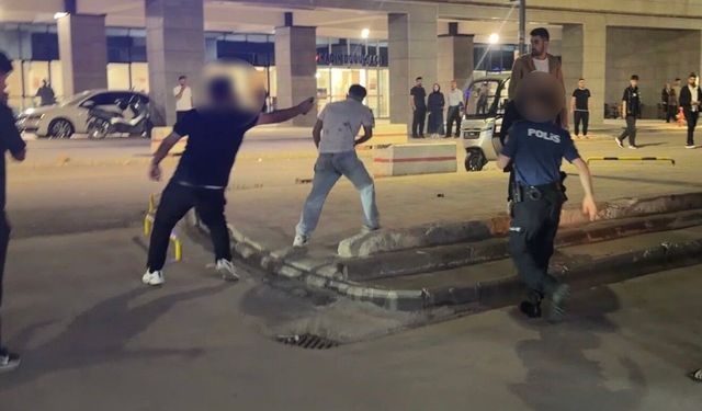 Adıyaman'da hastanede bıçaklı saldırı: 2'si güvenlik görevlisi 3 yaralı