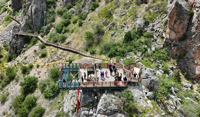 Bayram tatilinde Kazankaya Kanyonu'na ziyaretçi akını yaşandı