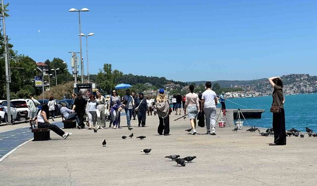 Bayramda İstanbul'da kalanlar sahiller ve parkların tadını çıkardı