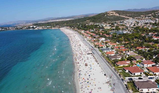 Çeşme ve Alaçatı'da bayram bereketi: 9 günlük tatil turizmcilere umut oldu