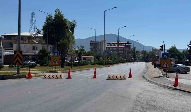 D-400 Karayolu'nda köprüde kısmi göçük: Yol trafiğe kapatıldı