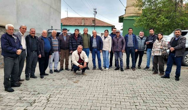 Ereğli'de çiftçiler ilaçlama ve gübreleme konusunda bilgilendirildi