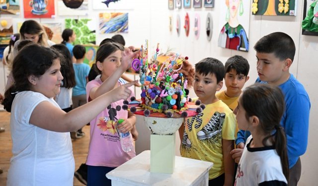 Mersin'de çocuk kampüslerinden çıkan eserler sergide buluştu