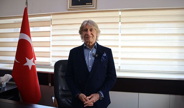 İzol’dan “Plaj Mersin” projesi yorumu: “Bir şehrin deniz turizmi kenti olması için her yerinde denize girilmesi lazım”