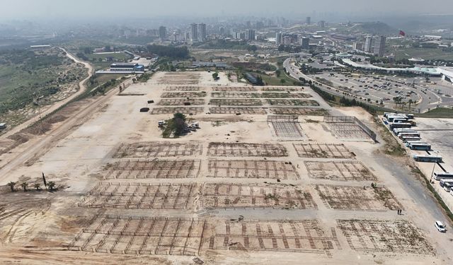 Toroslar'da, kurban satış alanı bayrama hazırlanıyor