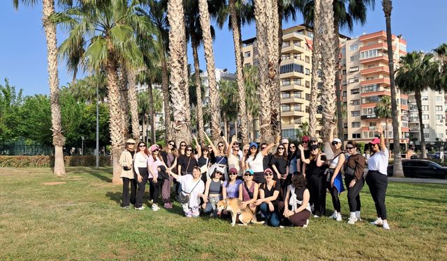 Mersin’de kadınlar hem yürüyor hem sosyalleşiyor