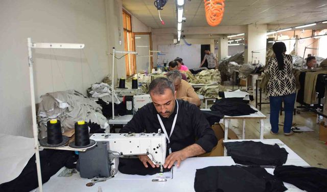 11 yaşında babasını kaybetti, sıfırdan başlayıp 40 kişiye istihdam kapısı oldu