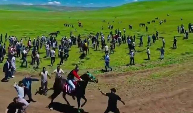 Asırlık at yarışında tepki toplayan anlar