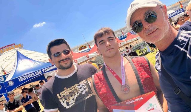 Aydınlı güreşçi Türkiye üçüncüsü oldu