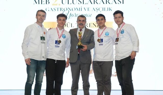 Bolulu genç aşçılar Türkiye birincisi oldu