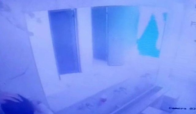 Bunlar da süslü hırsız; önce süslendiler sonra çaldılar