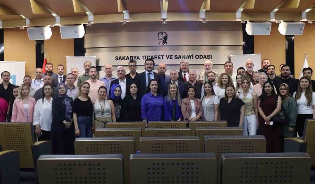 Sakarya'da Basın İlan Kurumu'ndan gazetecilere önemli eğitim