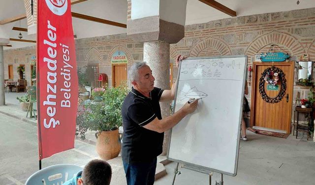 Tarihi Kurşunlu Han'da sanatın izinde yeni yetenekler yetişiyor