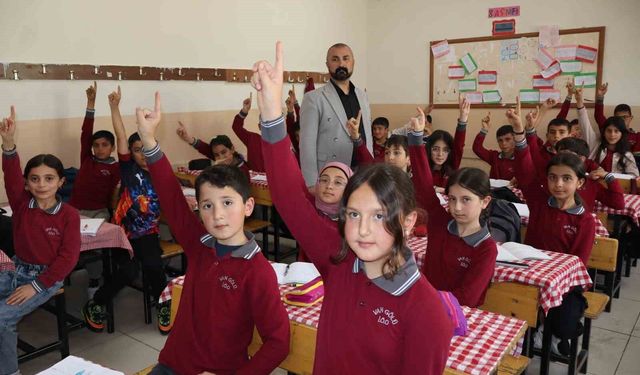 Vanlı öğrenciler matematik olimpiyatlarında dünya şampiyonu oldu