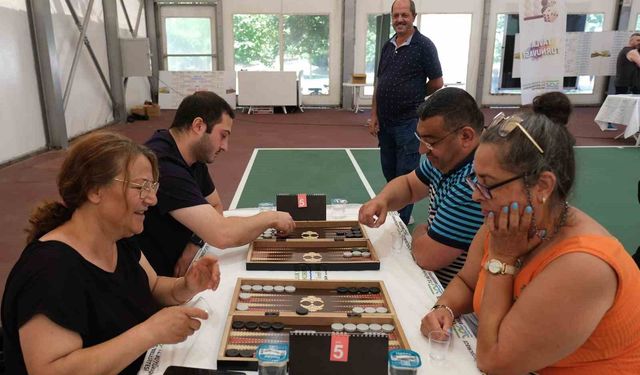 3. Geleneksel Klasik Tavla Turnuvası nefesleri kesti