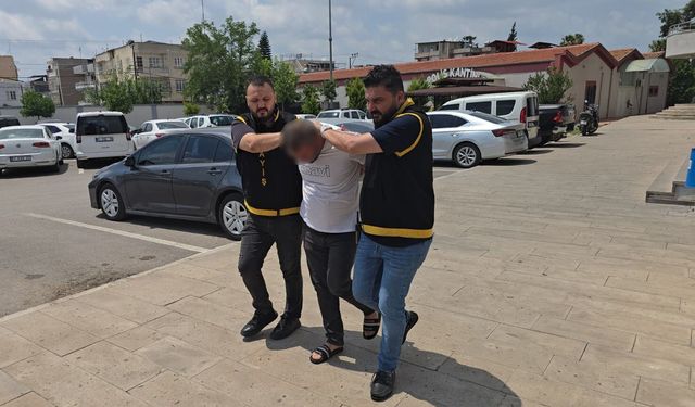 Arkadaşının 12 yaşındaki çocuğuna yankesicilik yaptırdı