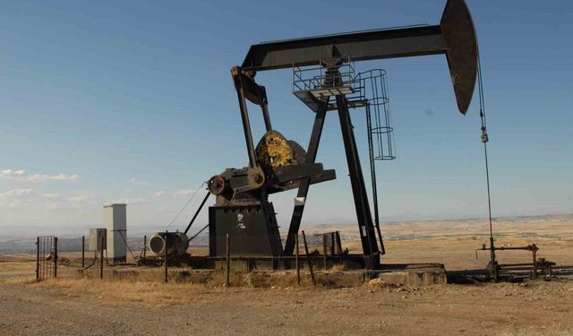 Brent petrol arz endişesiyle 93 dolara yükseldi