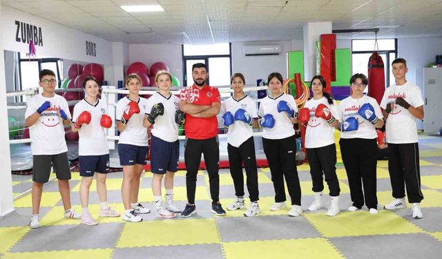 Denizlili boksörler Türkiye Yıldızlar Boks Şampiyonası'nda mücadele edecek
