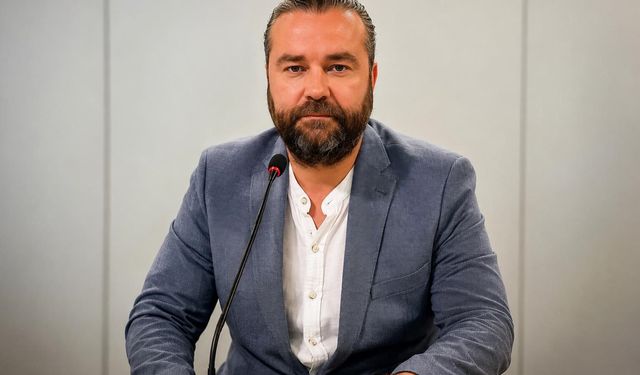 Gazeteciler mesleklerinin geleceği için yasa istiyor